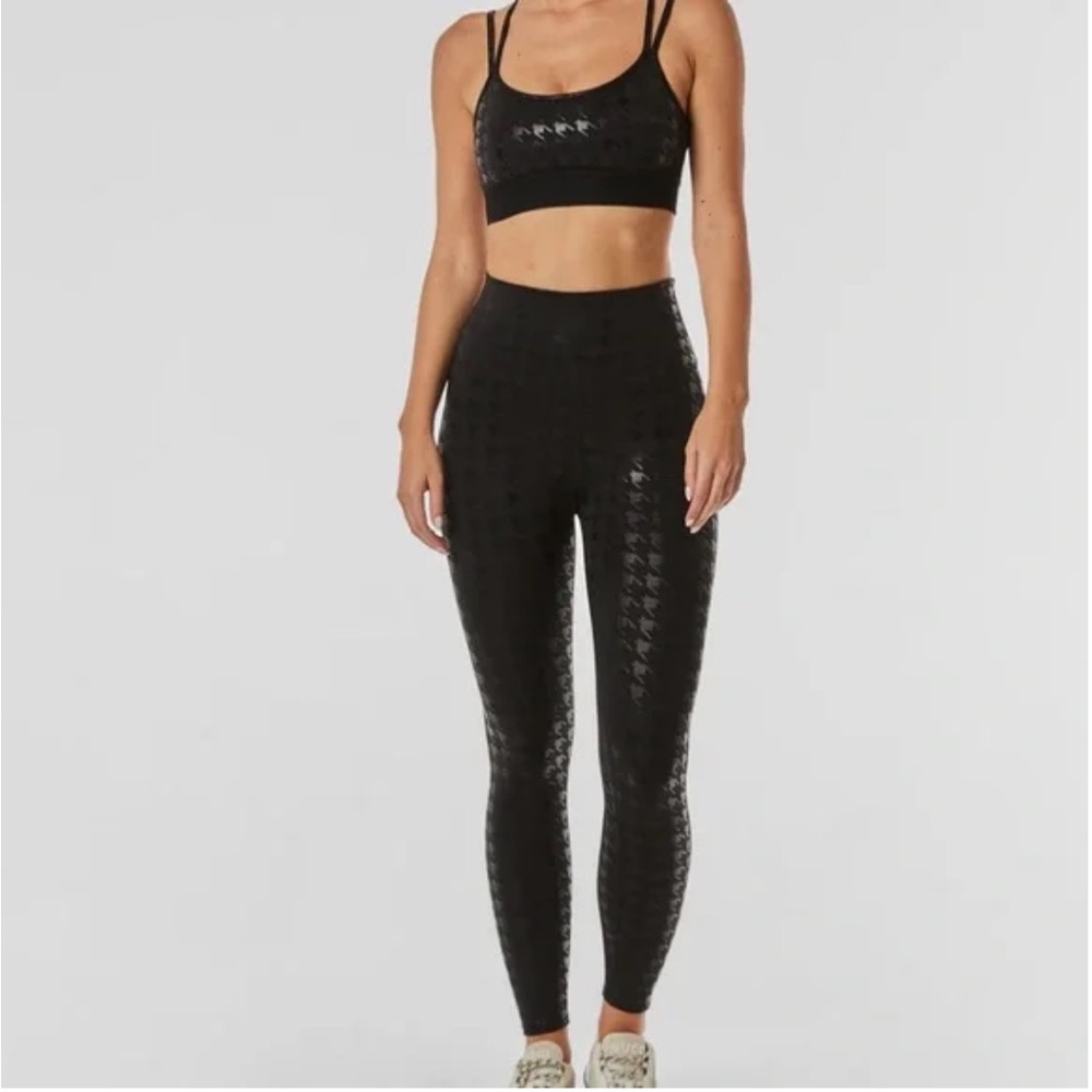 The Noli Shop High-Waisted Shiny black Houndstooth Leggings Small